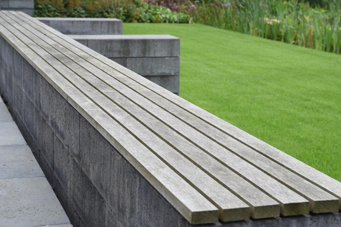 Tuin_aan_het_water_kropswolde_1