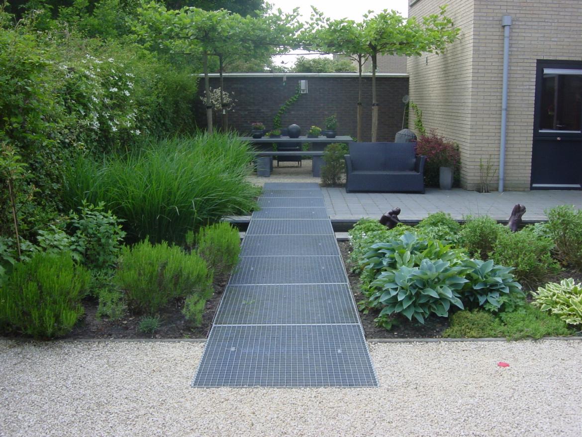 Strakke tuin Assen 1