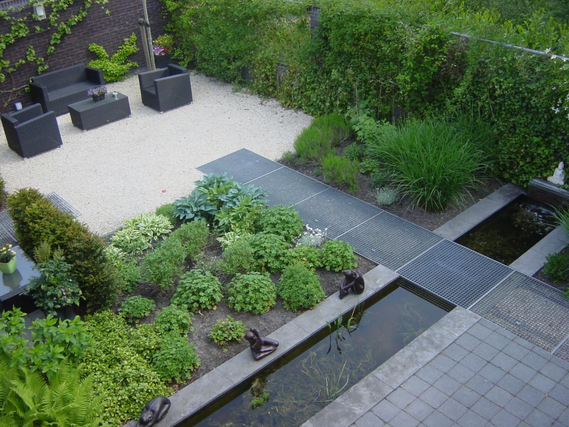 Strakke tuin Assen 4