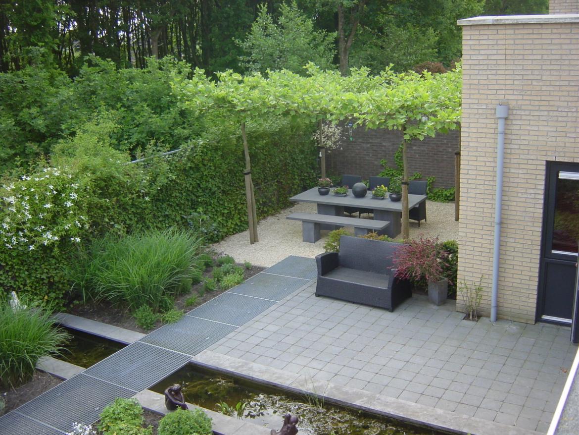 Strakke tuin Assen 6